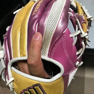 レア☆値下げしました。adidasの内野手用グローブ