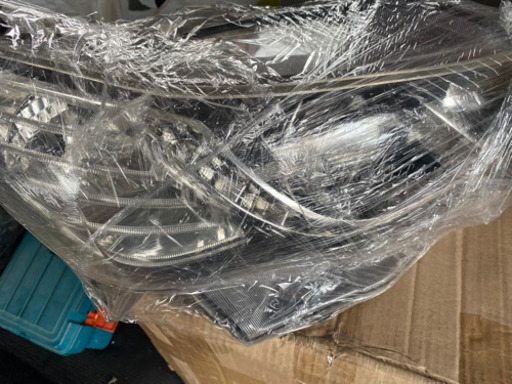 GRX130、GRX133前期マークX用社外ヘッドランプ
