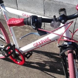 GRAPHIS (グラフィス) 26インチ クロスバイク シマノ6段変速 GR-001