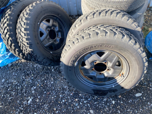 ジムニー　タイヤ　マッド　ホイール　バリ目