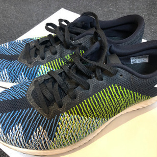 アディダスadidasランニングシューズの画像