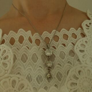 大粒ジルコニア、3連豪華ネックレス。の画像