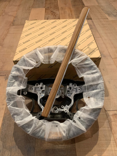 プラドウッド調ステアリングと助手席パネルセット