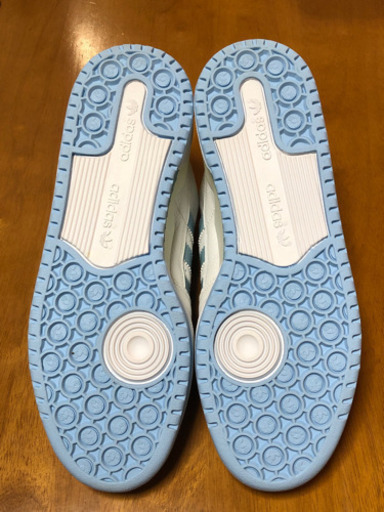スニーカー adidasフォーラムロー27㎝
