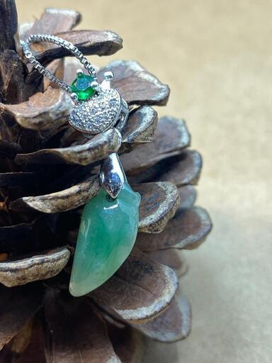 福袋 ネックレス トウガラシ 本翡翠 氷ヒスイ 緑色 誕生日プレゼント 鑑別書有