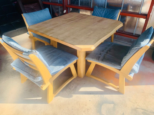 ダイニングセット/ ダイニングテーブル /東京インテリア/イス4脚＋回転イス1脚/イス汚れあり