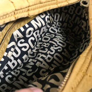 軽量ナイロンロゴキルト　マークジェイコブス  ハンドバッグの画像