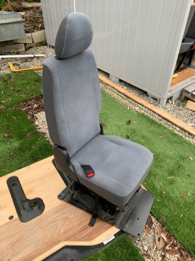ハイエース 200系シート、各シートベルト