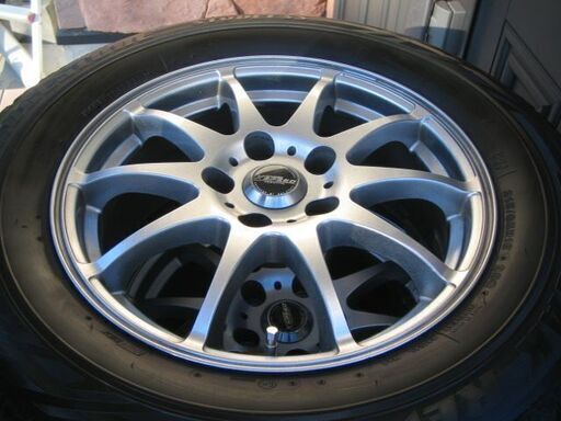 値引しました　ホイル　ガリ傷　なし　美品　ガラス系　コーテング　スタッドレスタイヤ　ホイル美品　XSPEED　PREMIUM  ミニバン