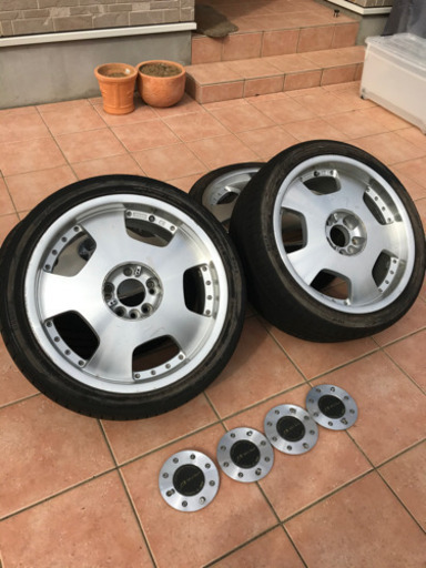 夏タイヤ＋ホイール　4本セット　18インチ