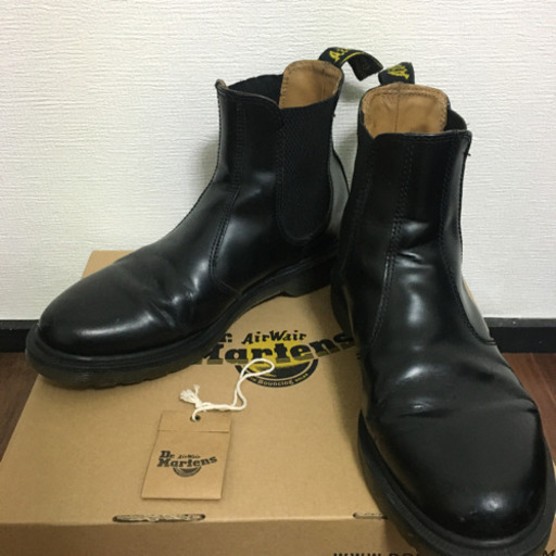 Dr. Martens 2976 チェルシーブーツ
