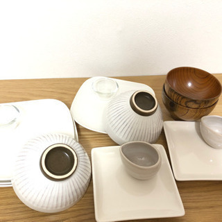 【無料】プレート4枚 小皿2枚 ペアお椀の画像