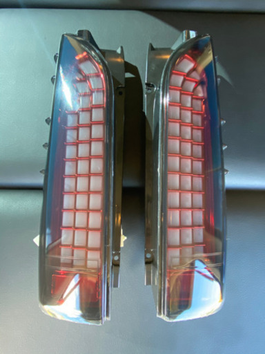 本日投稿しましたハイエーステールランプ につきまして