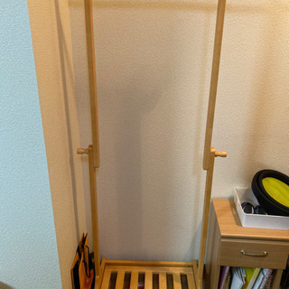 お値下げしました。木製　ハンガーラックの画像