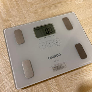 OMRONオムロン体重計　体組成計の画像