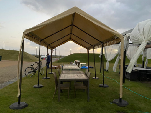 コストコ　ガレージテント　新古美品。