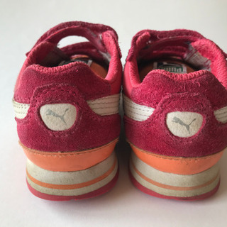 PUMA ピンク子供　スニーカー14cmの画像