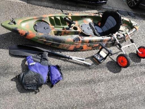 フルコーキング済み フィッシング カヤック フルセット ドーリー付き エレキマウント付き　シーカヤック ロッドホルダー