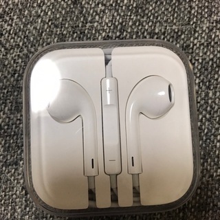 Apple イヤホン