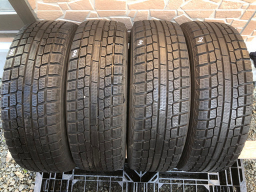 195/65R15 ヨコハマ スタッドレス ヴォクシー セレナ プリウス 他
