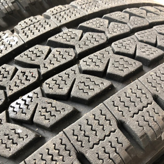 205/70R16 ブリヂストン スタッドレス キャンター エルフ デュトロの画像