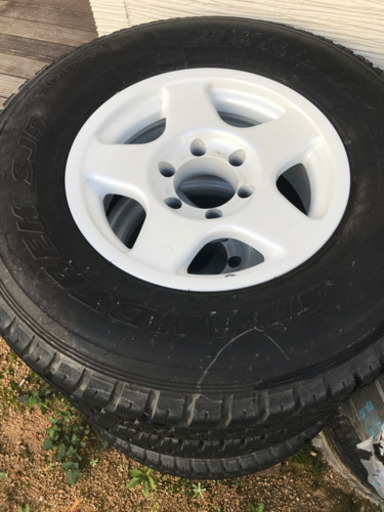 スタッドレス　ホイール付き　ハイラックス　サーフ　ランクル