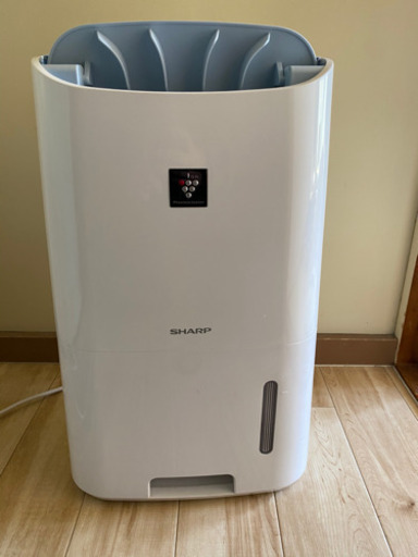 (お話中です)値下げしました！SHARP 除湿機