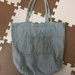 ミッキーのリバーシブルトートの画像