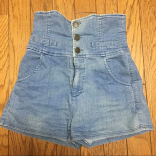 デニムショートパンツ