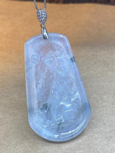 福袋 ネックレス 虎 ミャンマー産 本翡翠 氷ヒスイ 緑色 誕生日プレゼント 鑑別書有