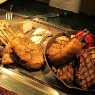 11/28〔土〕お肉が好き！ワインが好き！集まれ～😋🍖🍴✨