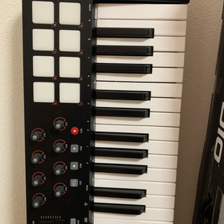 M-AUDIO Oxygen 49 (OXYGEN49)　MIDIキーボード/コントローラー、49鍵盤、USBの画像
