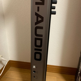M-AUDIO Oxygen 49 (OXYGEN49)　MIDIキーボード/コントローラー、49鍵盤、USBの画像