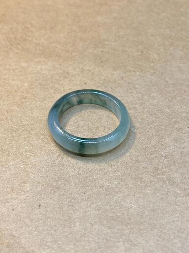 1万円引き くりぬき 指輪 リング 本翡翠 氷ヒスイ 緑色 誕生日プレゼント 天然石 鑑別書