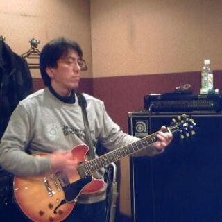 the brillant greenのコピーバンド。ドラムの方を...