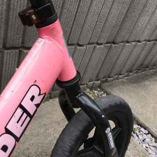 ストライダー　ピンク　使用感ありの画像