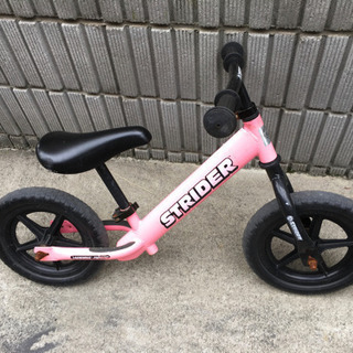 ストライダー　ピンク　使用感ありの画像