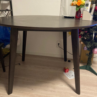 ダイニングテーブル