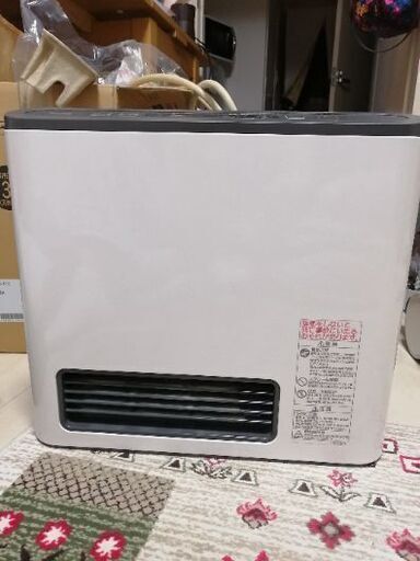 ガスファンヒーター