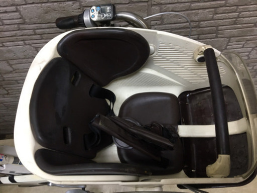 クリスマスSALE 東京23区配達無料　新基準　ブリジストン アンジェリーノ 8.9Ah リチウム 電動自転車 中古自転車☆26インチ☆チャイルドシート☆子供乗せ