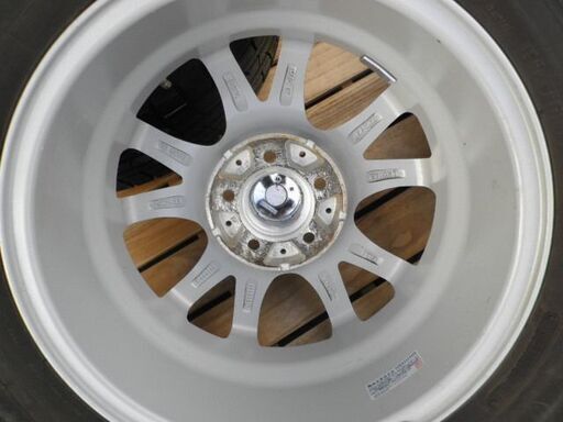 スタッドレスタイヤ＆アルミホイール付き195/65R15中古品