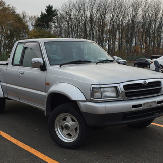 マツダ プロシード  2.6 キャブプラス 4WD （シルバー）ETC/HIDヘッドライトの画像
