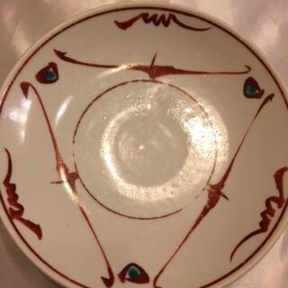 陶器のス－プ皿３枚と和皿２枚差し上げます。の画像