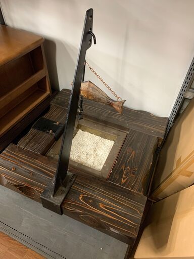 囲炉裏　イロリ　木製