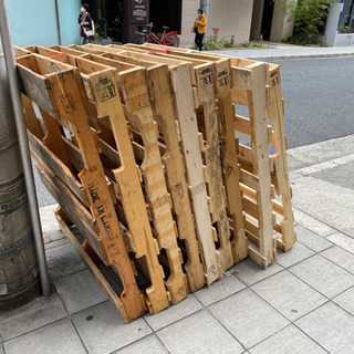 木製パレット差し上げます！木枠 大工工事 収納 運搬 トラック ...