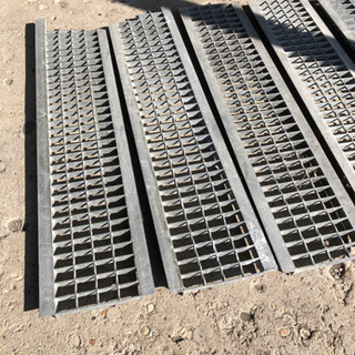 合計7枚 グレーチング 6トン用 GTU-25-18×2枚 他5枚