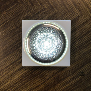 タッチライト　電池付き　すぐ使用可能