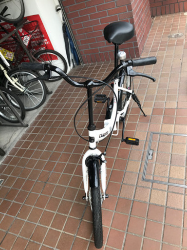 20インチ　折り畳み自転車　ホワイト