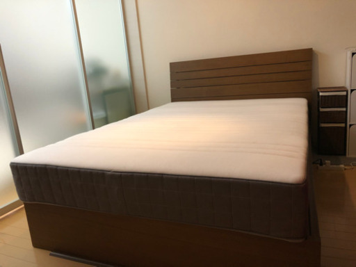 ニトリ　ダブルベッド フレーム&マットレス