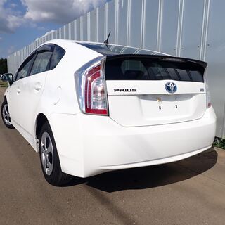 【Sold Out】プリウス　L　ハイブリッド＊27年式＊車検2年付き＊社外メモリーナビDTVの画像